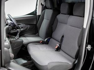 Peugeot Partner Pro Plus 1.5 Diesel 100HP LWB - Image 4