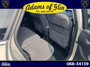 Ford Focus TITANIUM 1.5 TD 95PS 6SPEED 4DR - Image 4