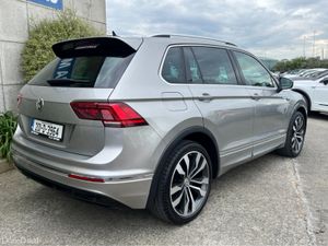 Volkswagen Tiguan R-LINE 2.0 DIESEL MANUAL //HIGH - Image 4