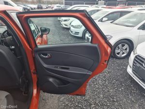 Renault Captur 1.2 Petrol Automatic - 6 Month Warr - Image 3