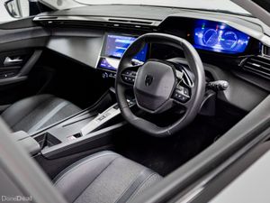 Peugeot 308 E-Allure 54kWh Auto 155HP - Image 3