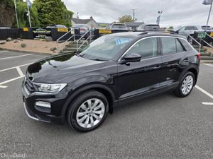 Volkswagen T-Roc SE - Image 2