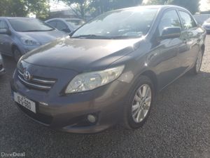 Toyota Corolla 2010 - Image 2