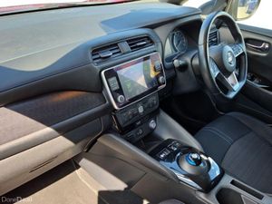 Nissan Leaf Leaf SV Premium 40 kWh - Image 4
