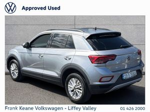 Volkswagen T-Roc LIFE 1.0 TSI 110HP *CARPLAY & AND - Image 3