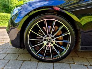 MERCEDES AMG E350 V6 PREMIUM NIGHT EDITION - Image 4
