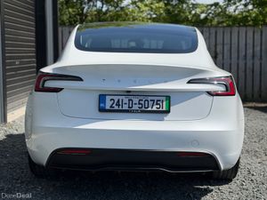 241 Tesla Model 3 RWD - Image 4