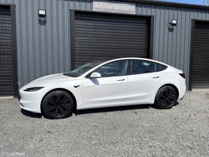241 Tesla Model 3 RWD - Image 3