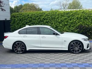 BMW 3-Series 330e M-SPORT COMPETITION 2.0 HYBRID / - Image 2