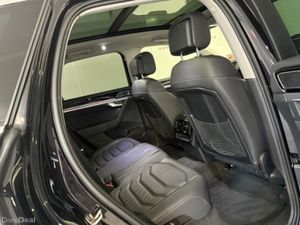 Volkswagen Touareg DESIGN 3.0 TDI 4M 286HP 5DR AUT - Image 4