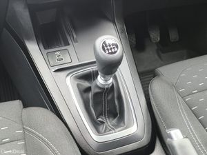2025 Ford Puma 1.0L Hybrid 125 Ps Titanium - Image 2