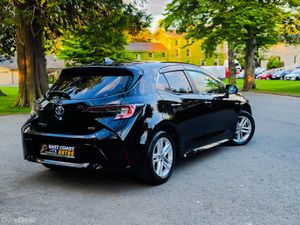 2018 Toyota Corolla 1.8 Petrol Hybrid Auto Luna Sp - Image 3