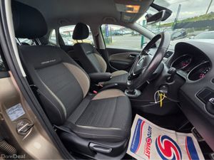 Volkswagen Polo ( 162 REG ) POLO CROSS HIGHLINE 1. - Image 3