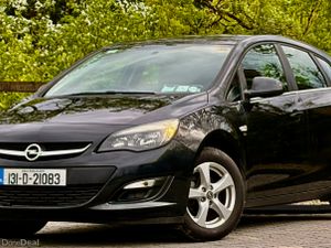 Opel Astra 2013 - Image 2