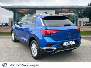 Volkswagen T-Roc DESIGN 2.0TDI 115HP MANUAL - Image 4