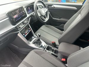 Volkswagen T-Roc EDITION 75 1.0TSI 116HP MANUAL - Image 3