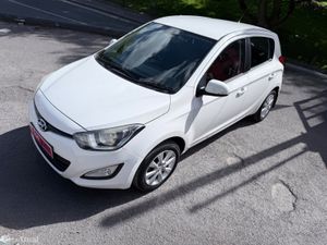 Hyundai i20 1.2 Petrol low Miles New NCT - Image 4