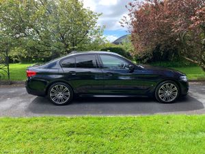 BMW 5-Series 2019 M-SPORT 530E - Image 2