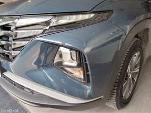 Hyundai Tucson EXECUTIVE HYBRID - Image 4