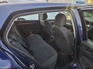 Volkswagen Golf Style 2.0 TDI 115HP 5DR - Image 3