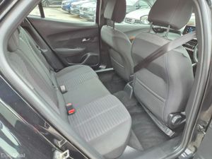 Peugeot 2008 Active 1.5 Blue HDI 110 6.2 4D - Image 4
