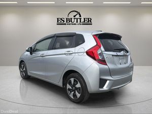 2016 Honda Fit 1.5L PETROL HYBRID AUTO LOW KMS - Image 3