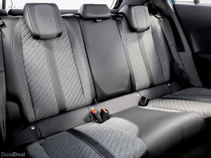 Peugeot 2008 Allure Hybrid Auto 110HP - Includes P - Image 4