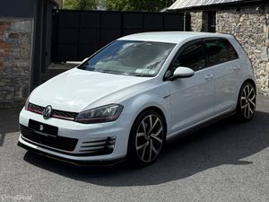 2015 VOLKSWAGEN GOLF 2.0 TSI GTI AUTO 220 BHP - Image 3