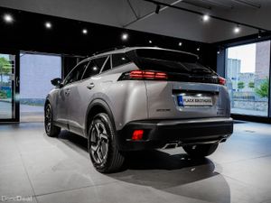2026 Peugeot E-2008 Allure 1.2 MHEV PureTech - Image 3