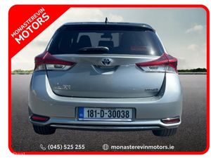 Toyota Auris HYBRID LUNA SPORT AUTO 4DR - Image 4