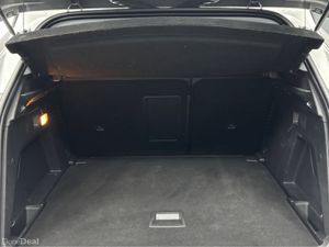 Peugeot 3008 ALLURE 1.2 130 AUTOMATIC 4DR A - Image 4