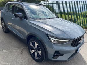 Volvo XC40 T4 RECHARGE PHEV AUTO PLUS - Image 2