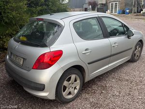 Peugeot 207 2007 - Image 2