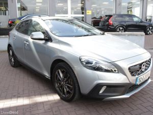 Volvo V40 2015 - Image 2