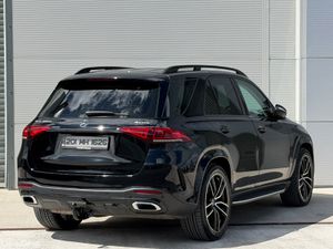 Mercedes-Benz GLE300d *7Seat AMG - Image 3