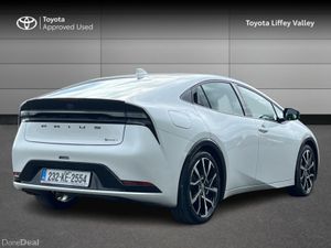 Toyota Prius PRIUS PLUG-IN HYBRID - Image 2
