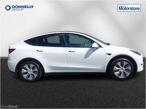 Tesla Model Y Hatchback Long Range - Image 4
