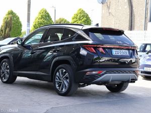 Hyundai Tucson 2WD Executive Plus - Image 4