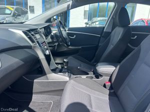 2015 HYUNDAI I30 1.6d DELUXE LOW KMS - Image 4
