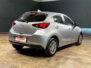 Mazda Mazda2 1.5 AUTOMATIC - REVERSE CAMERA - A/C - Image 4