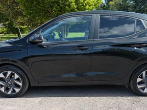 Hyundai i10 Deluxe Plus 2023 - Image 4
