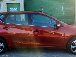 2015 Nissan Pulsar Manual - Image 4