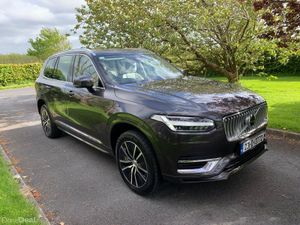 Volvo XC90 T8 PHEV 2023 - Image 4