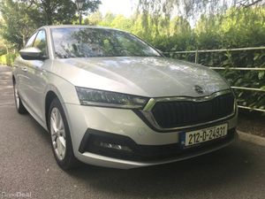 Skoda Octavia Ambition 2.0TDI 115HP DSG New Model - Image 2