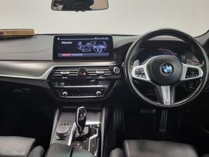 BMW 5-Series 520d M Sport Edition - Image 4