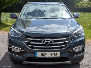 Hyundai Santa Fe Executive/4X4/ 7-SEATER - Image 2
