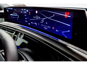 Peugeot 3008 E-Allure 73kWh 210BHP - Image 3