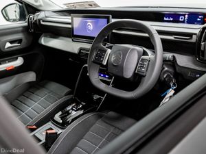 Citroen C3 Aircross Plus Hybrid Auto 145HP - Image 2