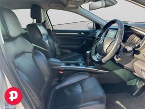 Renault Megane Grand Coupe Signature B - Straight - Image 4