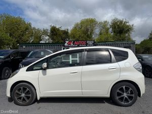 11 HONDA FIT HYBRID 1.3 - Image 4